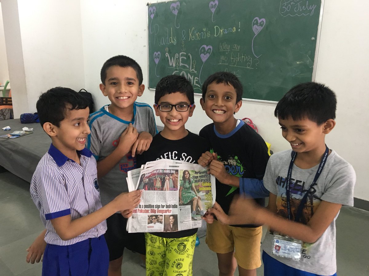 radhikaonstage's tweet photo. He is Aditya with his friends. Aditya was so happy to see me on the newspaper. Once I enter the class they fight to hold my hand to form a circle. Yesterday they wanted to hold the page. @PuneTimesOnline #RC #Dramaclass #mytinyworld #funny https://t.co/0N20OVgf1u