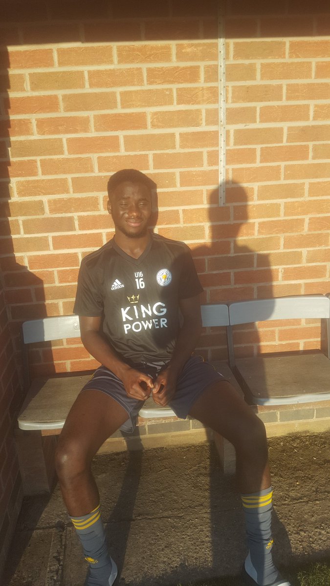 HCFOOTBALL1's tweet photo. Unfortunately Bakai Mennah was ruled out of the game during the warm up, with a knee injury. He was due to line up for an @LCFC X1 against @HSJFC_Official but will resume his trial once he regains full fitness #minorsetbacks https://t.co/ZC3Pxlq36n