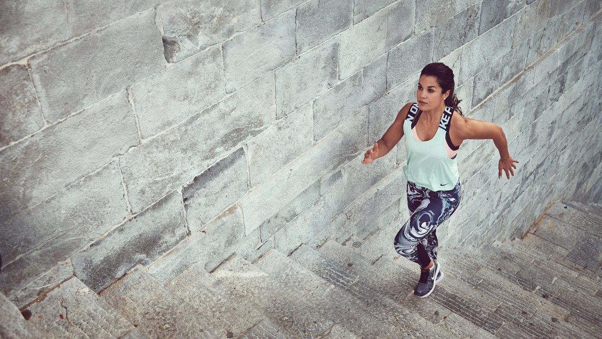 KLopezPT's tweet photo. Smile! Get set! Sprint! #nike #nikeuk #niketraining #nikewomen #justdoit #betterforit #instafit #fitness #training #workout #strength #cardio #sweaty #run 📸 by @stelioskfoto https://t.co/rD1gsCCMtp