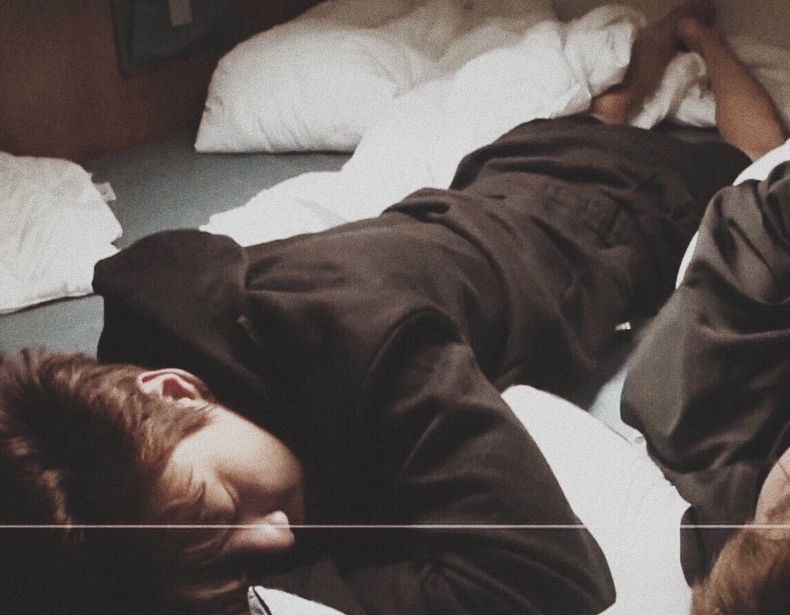 luv :)​​ 𝘑𝘒 | 🐰🌙 tweet media