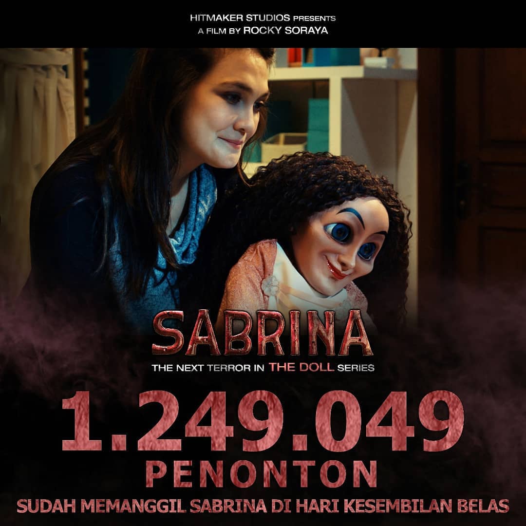1.249.049 penonton seIndonesia sudah bertemu dengan Sabrina.
Di kehidupan barunya, Maira bersama Aiden dan Vanya harus mengalami teror menyeramkan dari boneka Sabrina, sekaligus menghadapi iblis jahat bernama Baghiah.
Yuuk yg suka horror, segerakan buat nonton SABRINA.