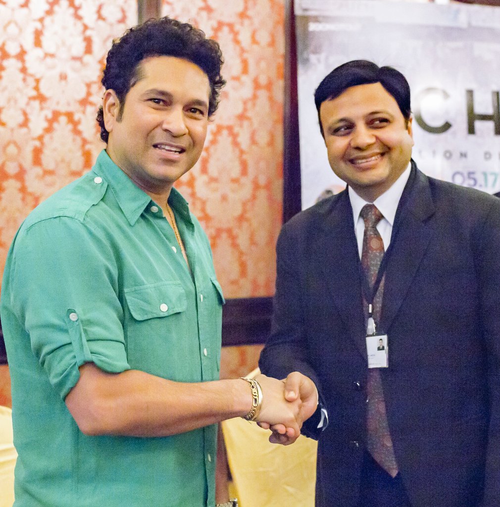 A memory.. just seems yesterday.. a year passed.. #Godofcricket #sachinabilliondreams <a href="/sachin_rt/">Sachin Tendulkar</a> <a href="/Chinmay_TI/">Chinmaay Tiwari</a>