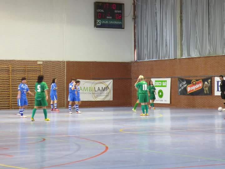 Tecuerdos En la temporada 2013-2014 las castreñas hacian pleno al jugar 10 partidos en el patxi torre donde nos visitaba el <a href="/salacalceatense/">F.S.CALCEATENSE</a> equipo riojano que propuso un gran partido en la pista azul.
#FelizMiercoles #Castrourdiales #FutFem