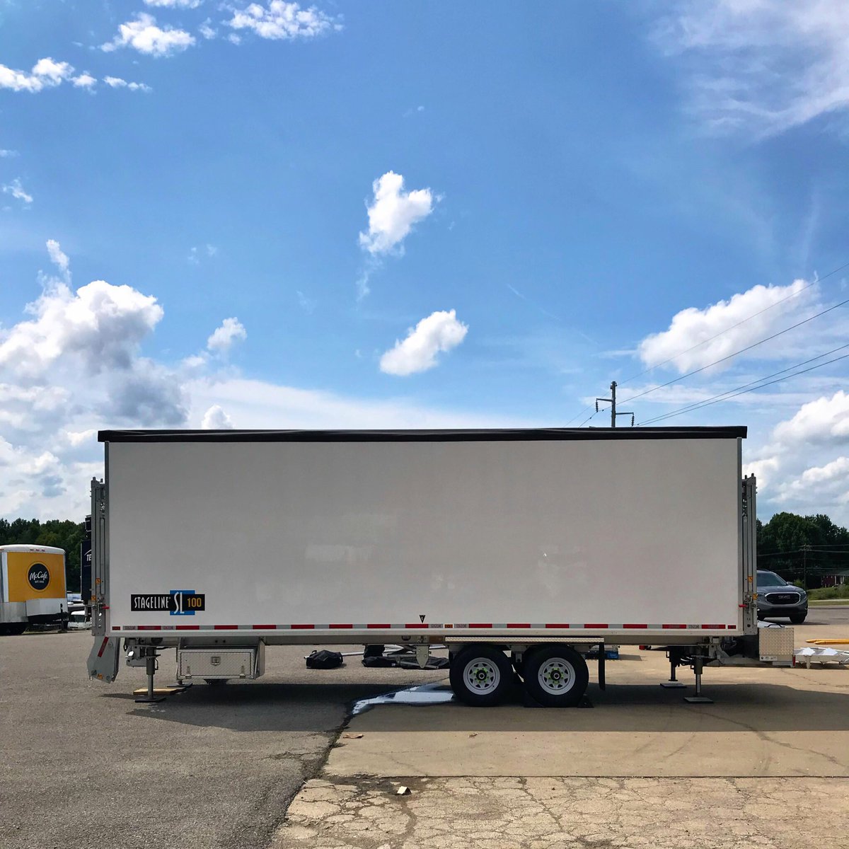 tpglive's tweet photo. New toy delivered this week. @stagelinestages SL100. Based in Nashville. Avail for regional events. @BrewcoMarketing @msgstrategy #mobilestage #msgstrategy #msgproduction https://t.co/EtRC2eDRx8
