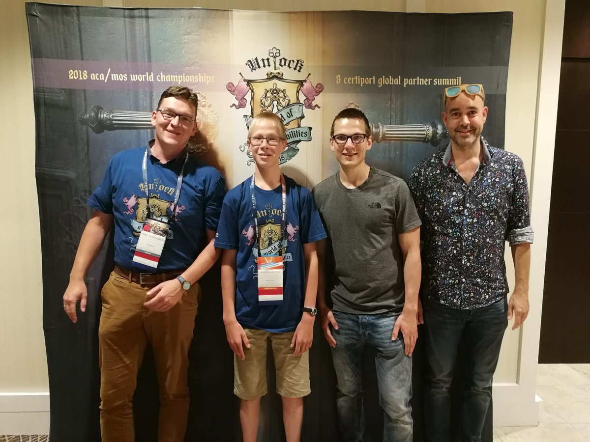 vanrijsinge's tweet image. Team NL op het MOS world championship #MOSWC Orlando Florida. #Driestarcollege