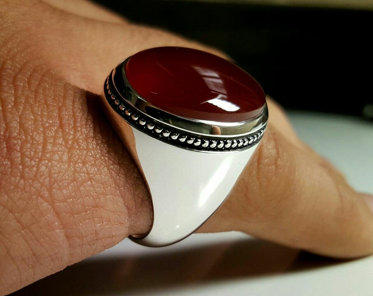 Buy DEVOGems Natural Blue Sapphire Gold Ring 6 Ratti Neelam Ring Precious  Neelam Stone Gold Ring Original Certified by Lab Neelam Nag Ring Sone ki  Anguthi Neelam Pathar Ring नीलम रत्न की