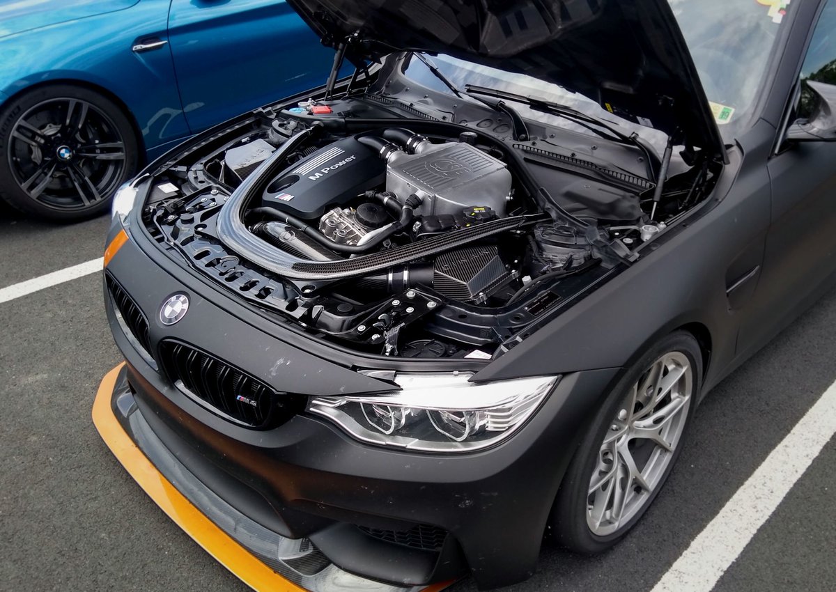 RRTRacing's tweet photo. M4 GTS  with recently installed CSF coolers to help keep temperatures down on the track. 

https://t.co/q4TBBW6R1d

#bmw #f82 #gts #m4 #trackcar #csf #swiftsprings #vorsteiner #dinan https://t.co/LEDhk6mzsJ