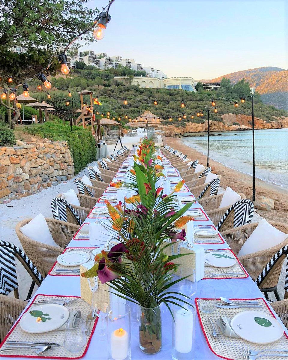 Kempinski's tweet photo. How does dinner in total tranquility, followed by a stroll at the beach during sunset at @KempinskiBodrum sound like for a Friday evening plan? 
#Kempinski https://t.co/L6ex7JTLZs