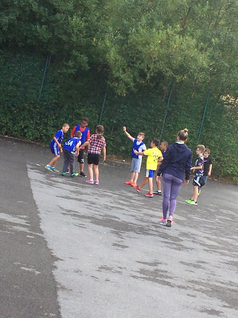 SHEPALC's tweet photo. Lots of fun with @Aneurinleisure yesterday improving our netball skills, thank you @SHEPALC @abertillery3_16 https://t.co/AlthI1oBVU