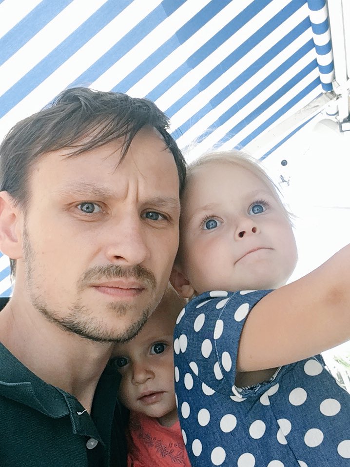 Garinche's tweet photo. ПГ #среда ❤️☀️👨‍👧‍👧 https://t.co/D5ijiXFqGw