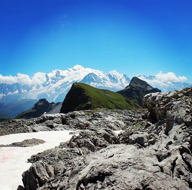 Magnifique et grandiose #Montblanc 😍et quel panorama de #flaine 🤩merci pour vos photos 😘👍#ete2018 #montagne #airpur #fraicheur #canicule #soleil ☀️🌞