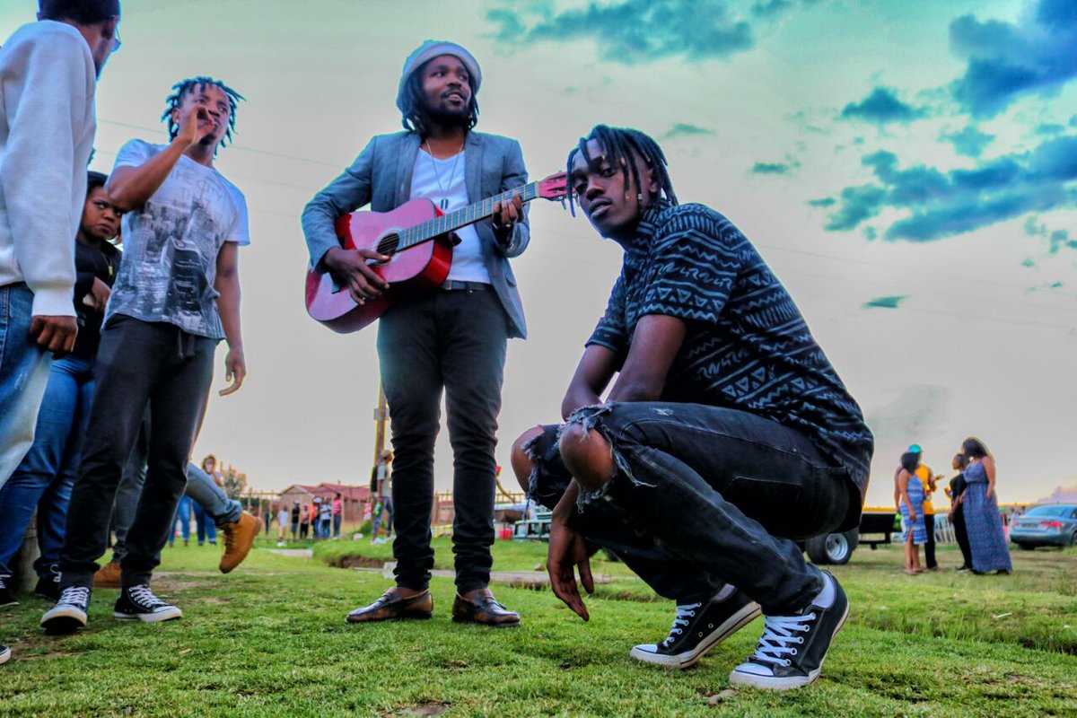 STEBU3726's tweet photo. @SOULFULPRO x @BeatKartel_ZA x S T E B U
Photo Cred: Mxndlx (RIP)
#InnerQuality
#BlvckHoodGang https://t.co/TRDSsl3MQo