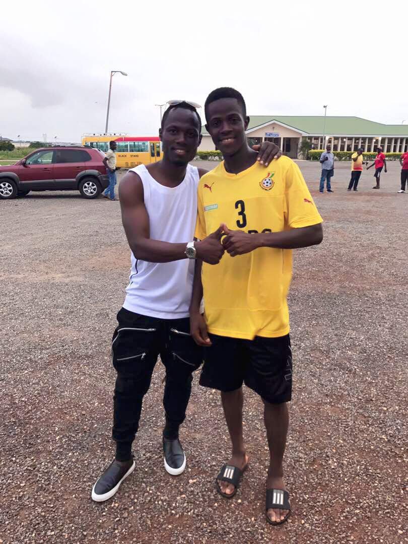 Ten, nine, eight, seven, six, five, four, three, two, yippee! It's New month! Happy New Month my beloved friend.