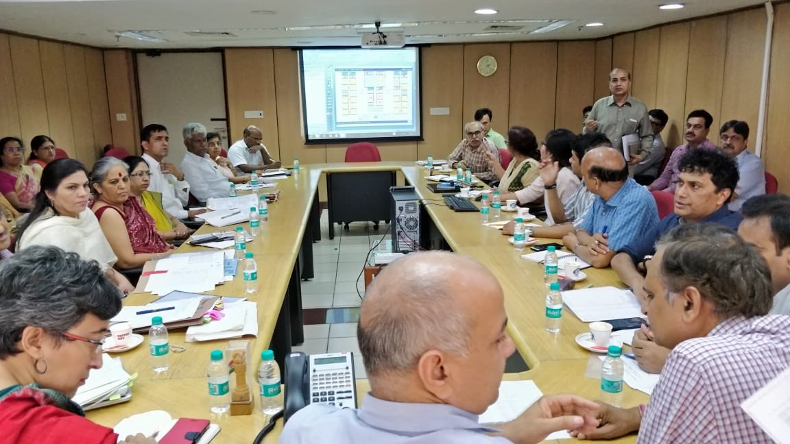 Deputy Chief Minister <a href="/msisodia/">Manish Sisodia</a> along with UD Minister <a href="/SatyendarJain/">Satyendar Jain</a> and <a href="/AtishiMarlena/">Atishi - अतीशी</a> chaired presentation on New School Buildings in Delhi Government.