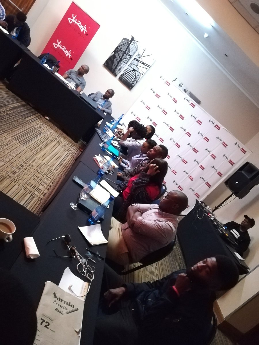 yaronafm's tweet photo. The #YaronaFMPresenterBootcamp is on, sharpening our skills and preparing for more great radio! #BirthayMonth #19 πΆπ€πΎπ»πͺπΎ https://t.co/6bEP7lLypA