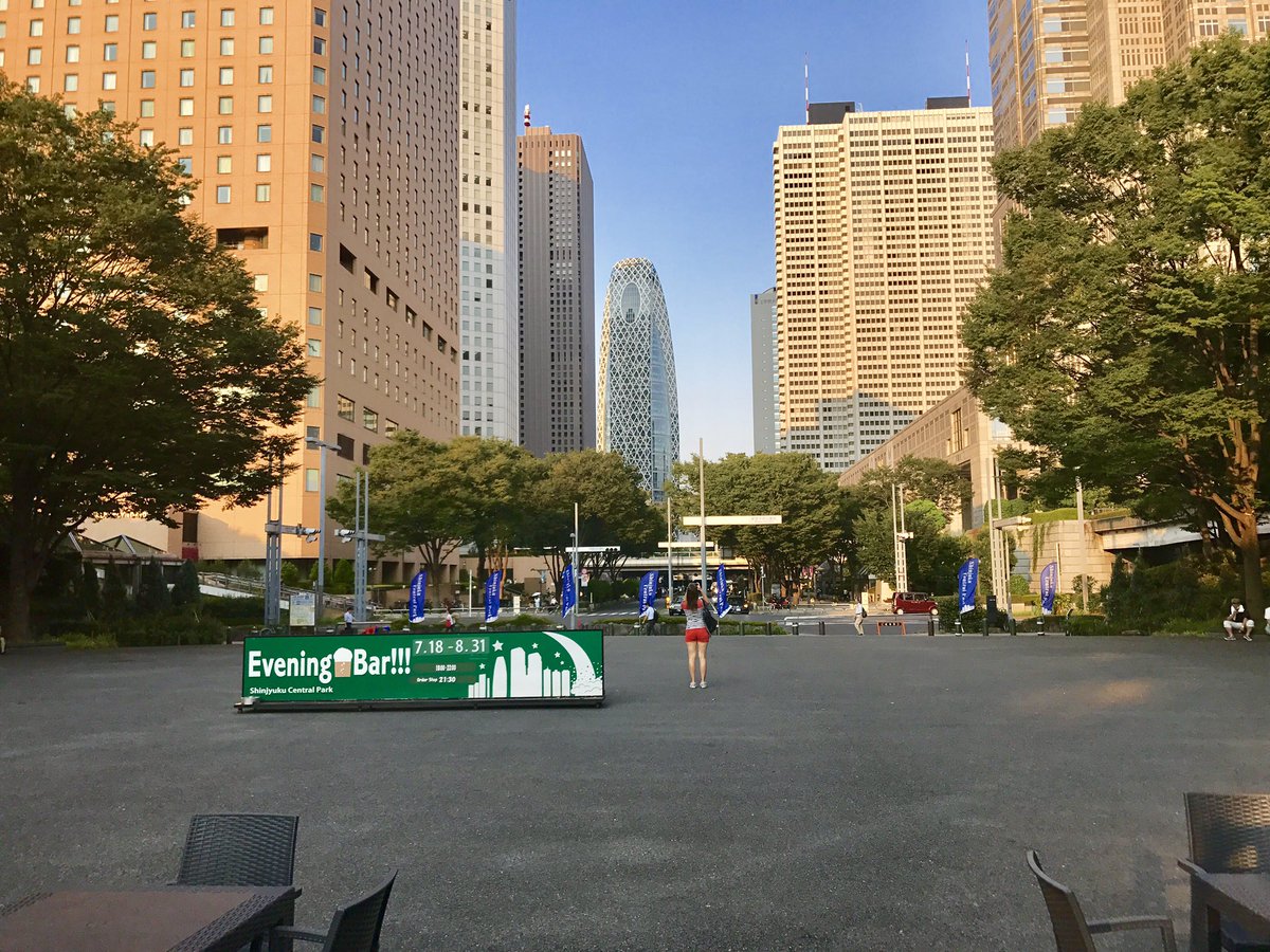 1000currychissy's tweet photo. こんばんはー！
本日は18時より新宿中央公園イブニングバービアガーデンに出店しております！
こんな暑い日は、外でビールが最高！！🍻

8月中は 15日を除き、毎週水 金 出店しておりますので、お近くの方は是非！！ https://t.co/etSI2dzEDl