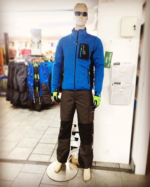 Harry’s #OutfitOfTheWeek ! 
This week harry is wearing the NEW Arbortec Mélange Knitted Jacket perfect for those cooler summer mornings! ☀️ Everything Harry is wearing has 🔟% off until next Wednesday! 
landpoweruk.com/292-harry-s-ou…