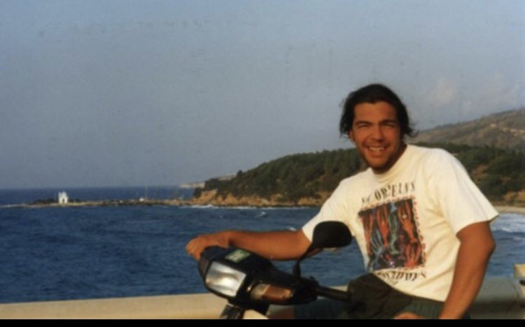 unclebinu's tweet photo. Καλησπέρα, είμαι ο Αλέξης, MSc,PhD IEK ΣΥΡΙΖΑ.
Σπούδασε &amp; εσυ: «ΙΣΤΟΡΙΚΟ ΣΤΕΛΕΧΟΣ ΑΡΙΣΤΕΡΑΣ»
Στο ΙΕΚ ΣΥΡΙΖΑ, διαμορφώνουν παπατζήδες ανίκανους να αναλάβουν την οποιαδήποτε, έστω &amp; ασήμαντη, αρμοδιότητα. Κάνε και εσυ μια επιτυχημένη καριέρα σαν αγράμματος τεμπέλης.
#μονο_44_ετών https://t.co/K9usAxRNZx