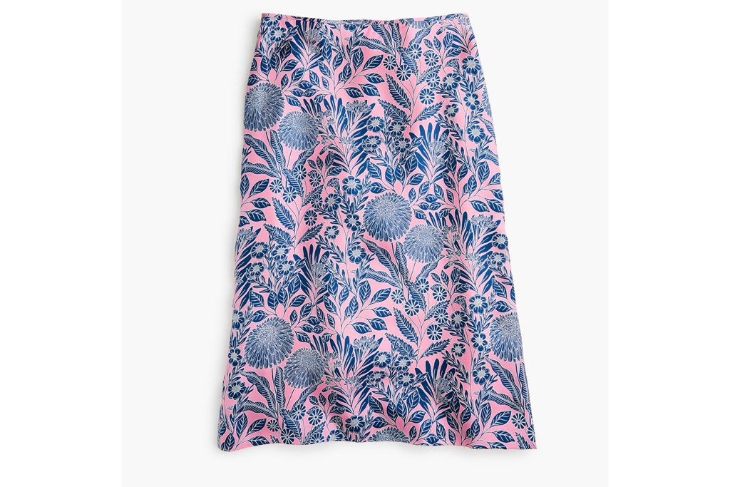 <a href="/AbigailBorg/">Abigail Borg</a> has launched a #dreamy collection of printed pieces for <a href="/jcrew/">J.Crew</a> which hit shops yesterday. C&amp;TH predict a sell-out, so get your hands on one of the elegant botanical beauties while you can!

countryandtownhouse.co.uk/style/shopping…