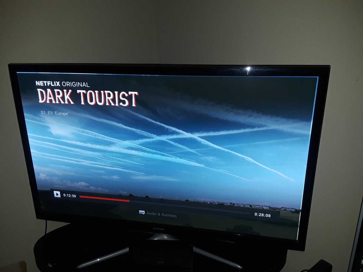 Talk about desensitization to how our skies are now completely man made. This is from the Netflix Documentary show called Dark Tourist. Video is down below #Lookup <a href="/TripWilson13/">Mmm π</a> <a href="/Uniocracy/">L👁️👁️K UP👆</a> <a href="/kirkwoodjones/">Kirkwoodjones</a> <a href="/kirkwoodjones/">Kirkwoodjones</a> #OpChemtrails <a href="/SteerMark/">Mark Steer</a> <a href="/RealGeoEngWatch/">Dane Wigington</a> <a href="/YourAnonCentral/">Anonymous</a>