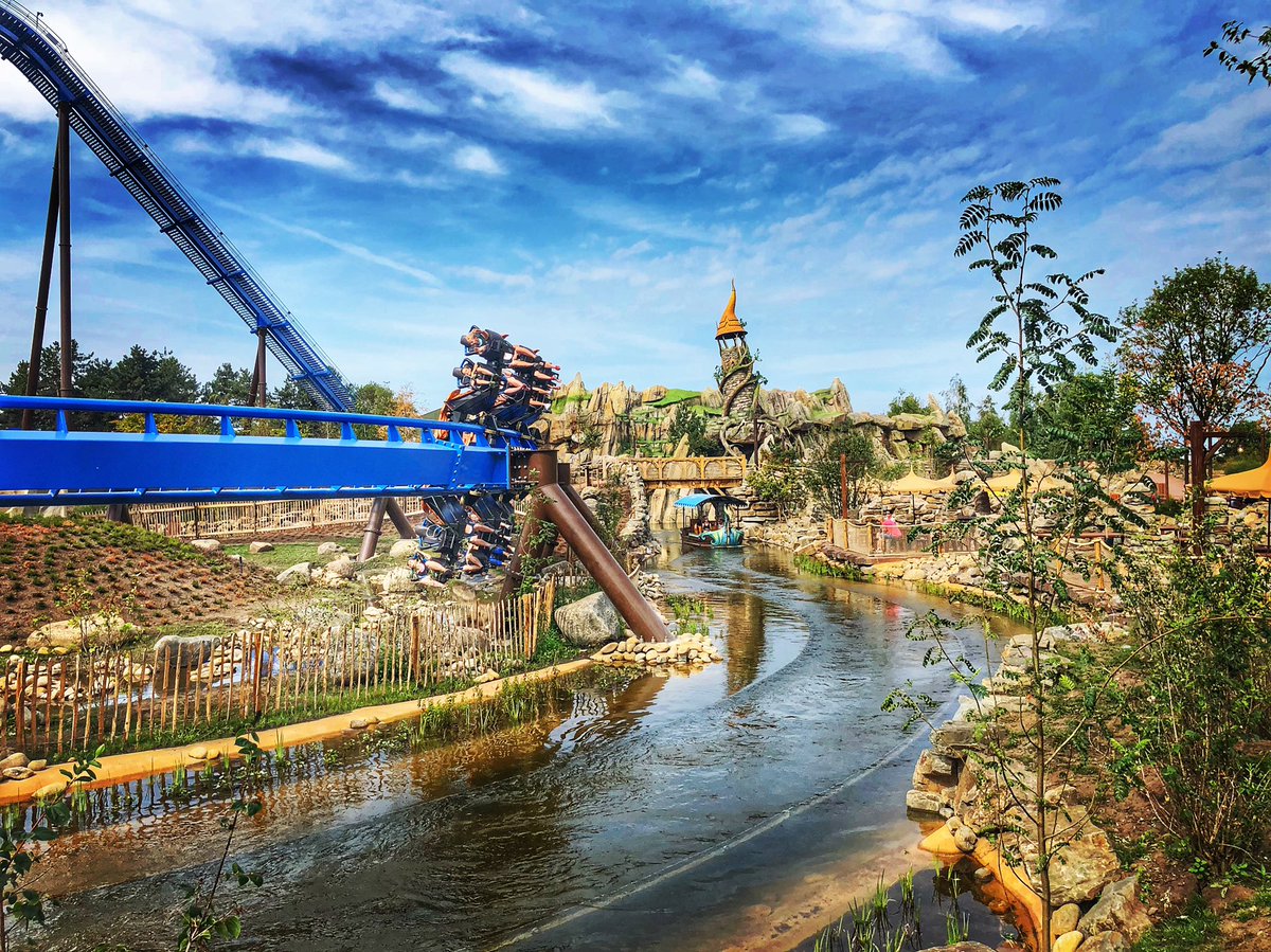 cindy_ve's tweet photo. #MerlinsQuest #Fēnix #Avalon #Toverland #pretpark #attractiepark #themepark #themapark #familiepark #amusementspark #bootjes #bootride #wingcoaster #coaster #BenM #BolligerandMabillard #fotografie #photography #fotobewerking https://t.co/lmvfwvRjM5