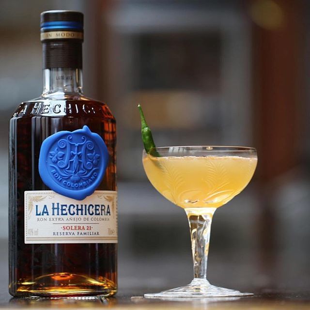 The Dash of Danger Daiquiri 🌶
.
.
When Colombians meet Mexican 
60 ml #lahechicera #colombianrum 
15 ml Fresh lime
10 ml Sugar syrup
20 ml Spicy liqueur
.
.
#ghilardiselezioni #fromcolombiatotheworld #diffordsguide #assaporailmondoneltuobicchiere #colombia #solera #summervibes