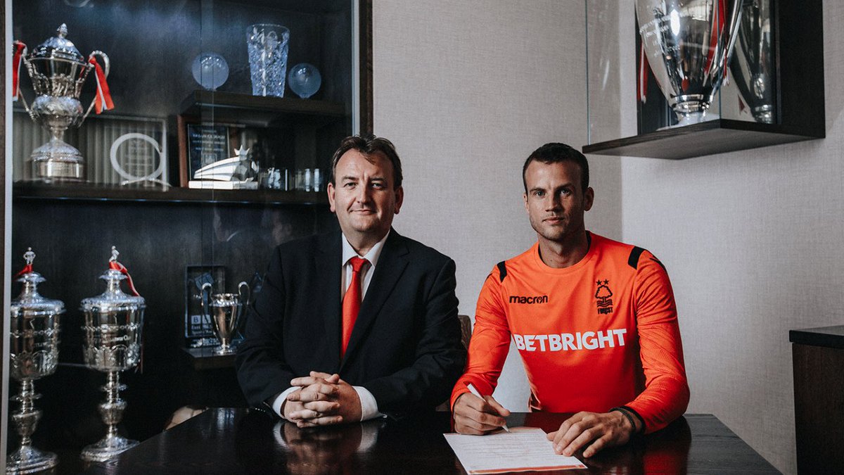 ForestFanTV_YT's tweet photo. Official - NFFC have signed goalkeeper Luke Steele on a two year contract, happy reds fans? #NFFC https://t.co/2mc8CrwhMR