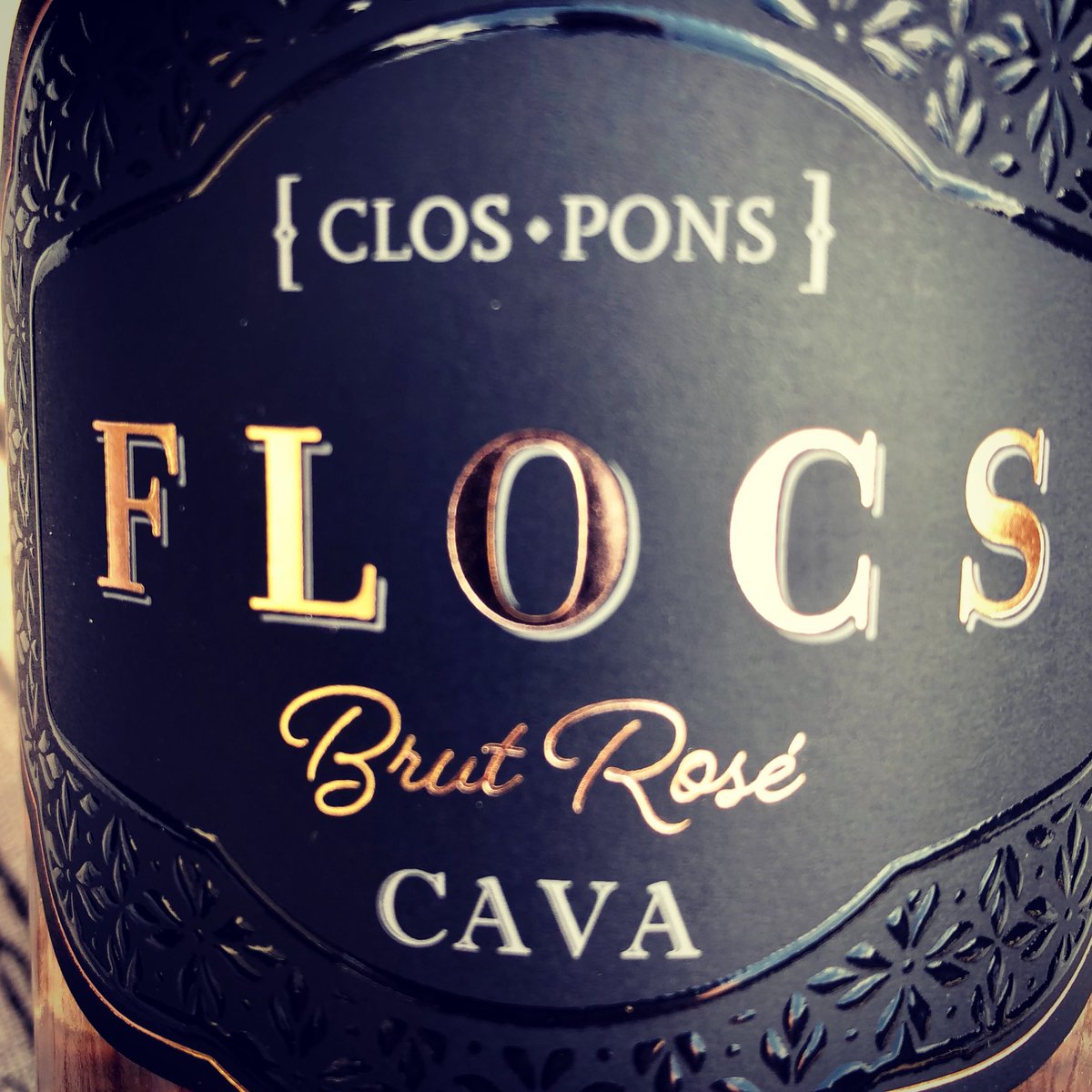eligetuelvino's tweet image. Gran cava el #brutrose #Flocs de @clospons, paladar perfecteo, generoso en espumosidad... buenísimooooo!  @do_costerssegre