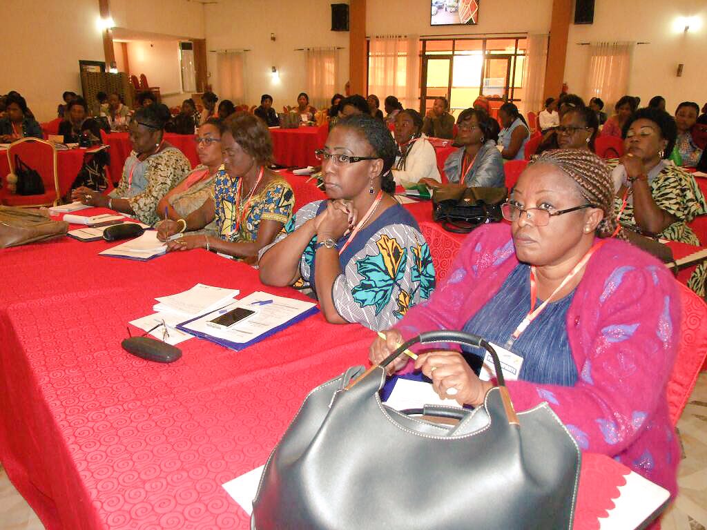 Rien sans les Femmes (@rienslesfemmes) on Twitter photo 60 femmes candidates&aspirantes #politique former pour renforcer les capacités sur les referentiels de base en politique,avec l'appui technique&financier <a href="/NDI/">National Democratic Institute</a> outiller #femmes sur les meilleurs approches&stratégie #communication de campagne #LUBUMBASHI
<a href="/UKinDRC/">UK in DRC</a> @FemmesLeadeRdc 60 femmes candidates&aspirantes #politique former pour renforcer les capacités sur les referentiels de base en politique,avec l'appui technique&financier <a href="/NDI/">National Democratic Institute</a> outiller #femmes sur les meilleurs approches&stratégie #communication de campagne #LUBUMBASHI
<a href="/UKinDRC/">UK in DRC</a> @FemmesLeadeRdc