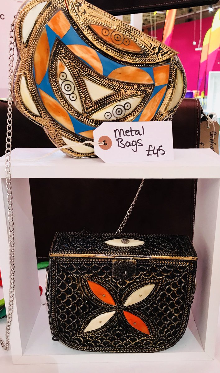 Shambles_Market's tweet photo. Inayah from Morochic has got off to a fantastic start today at @LeedsMarkets with her Moroccan inspired bespoke handbags! #YorkshireDay #yoyoma18 #marketsmatter @marketsmatter @VisitYork @PinderPhil https://t.co/MK9SOlEQ55
