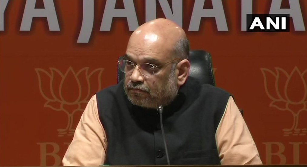 ANI's tweet photo. It does not matter whether I get permission or not, I will definitely go to Kolkata. If the state government wants, it can arrest me: BJP President Amit Shah (file pic) https://t.co/n3V39EWSww