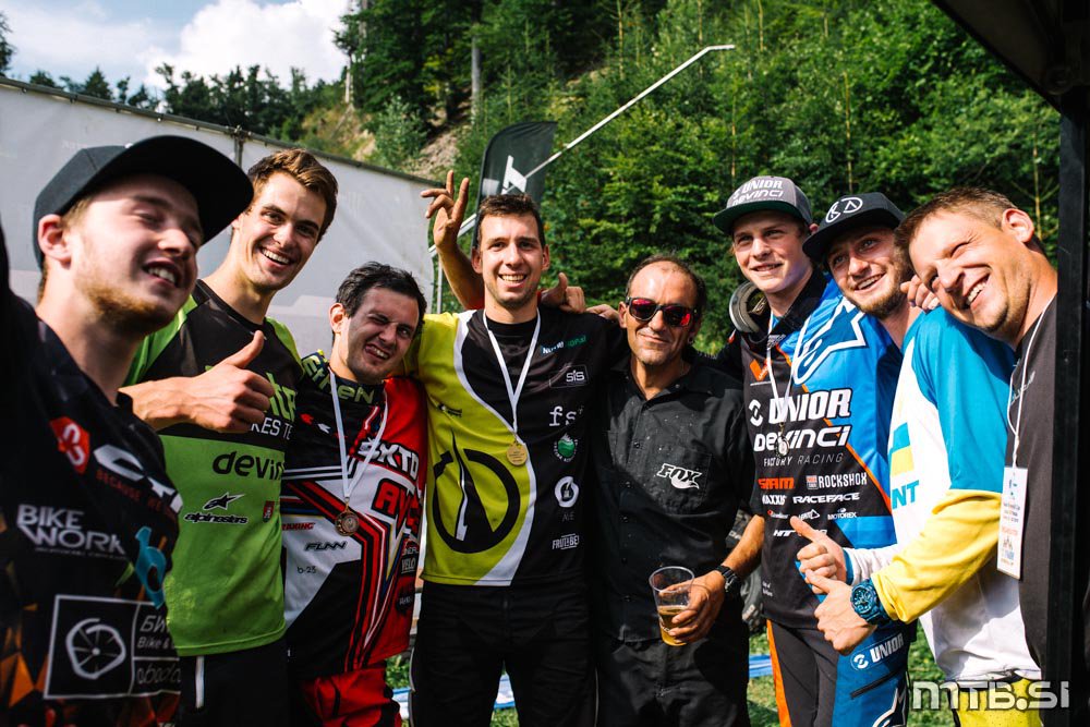 mtbsi's tweet photo. Fotogalerija #UniorDHCup #BikeandfunparkCerkno @CerknoResort
πΈ Miha Skrt
https://t.co/M3NYzkvBjL https://t.co/GqB9WAwmNy