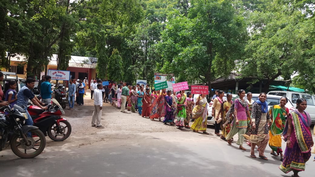 swachhtapi's tweet photo. તાપી જિલ્લામાંં સ્વચ્છ સર્વેક્ષણ(ગ્રા)-2018 હેઠળ ડોલવણ ખાતે સ્વચ્છતા રેલીનુ આયોજન કરવામાં આવ્યુ.
#collectortapi #SwachhBharat @SBMR_Gujarat #huchhuswachh
#SSG2018 #હુંછુંસ્વચ્છ #ddotapi #tdotapi #tapian #dolvan #tapi
#swachhsarvekshan2018 https://t.co/WQVrEvbI7L