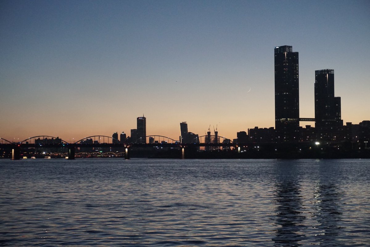 Minggu kemaren sebelum surya diganti pernama yg cempluk, seandainya ada dikau..akuu kan