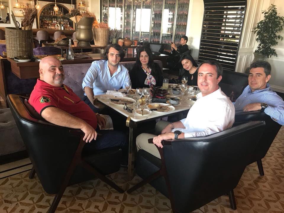 PORCELANOSAMMAN's tweet photo. 🇬🇧Perfect  lunch with Porcelanosa Team in Four Seasons Amman 

🇪🇸 Una comida perfecta con el equipo de Porcelanosa en Four Seasons Amman https://t.co/AXTMocJH0s