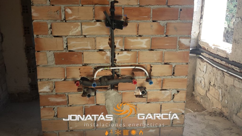 jonatasing's tweet image. Avanzamos en la #reforma de #Marbella:  #fontanería, #saneamiento, #climatización y energía solar. Seguimos trabajando para conseguir el mejor resultado. Si tienes que realizar una reforma completa, si quieres incorporar nuevas tecnologías, ... confía en nosotros. 📱 654 06 81 59