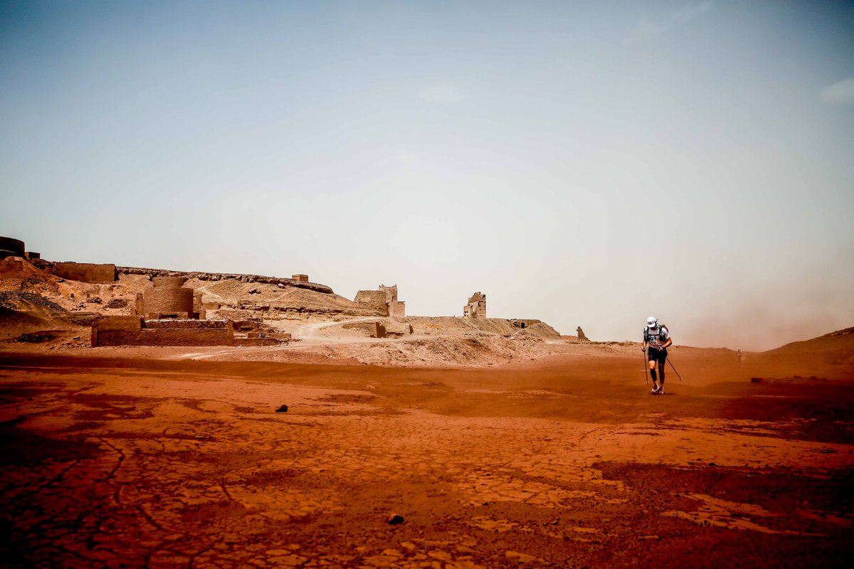 MarathonDSUKIRE's tweet image. 250 days to go!  How to #register for #MDS 2019.  Places are limited to just 500, so booking in advance is advisable.  #ultrarun #trailrun #adventure #challenge #achieve ow.ly/3Nry30lasAq
