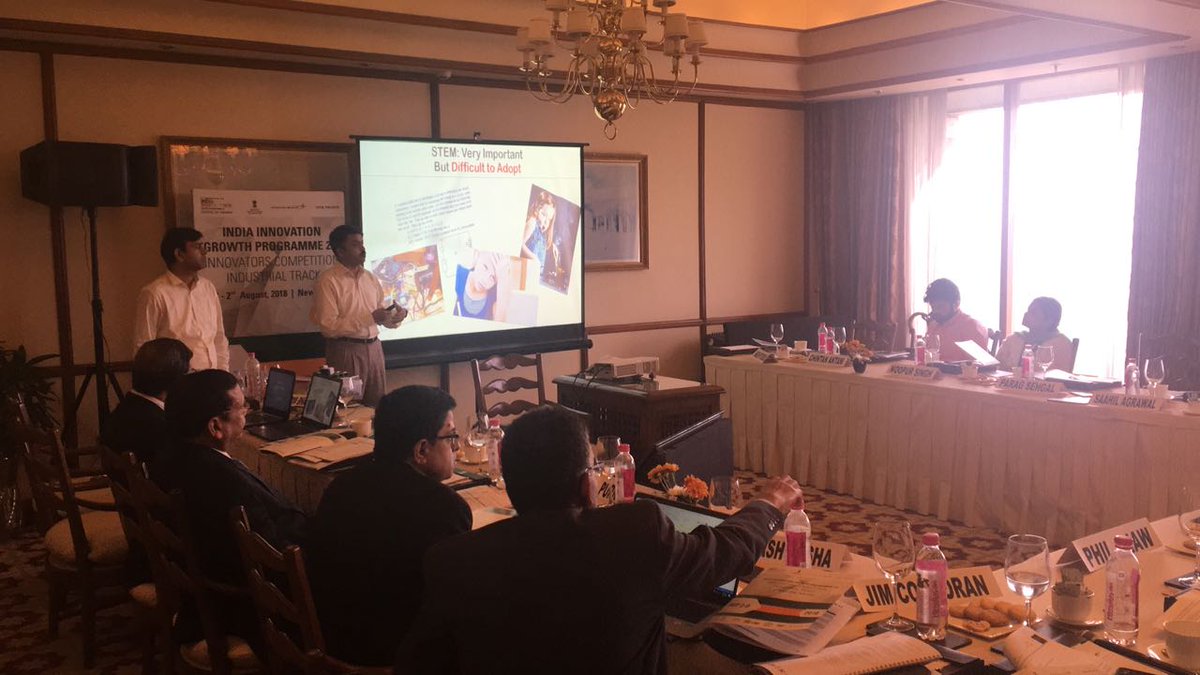 iigp2's tweet photo. Team MakerInMe technologies presenting their #innovation Cretile- a  kit of plug-n-play Robotic, Automation, IoT &amp; Electronic modular building blocks to an expert jury panel at the #IIGP2.0 Innovators Competition in New Delhi. #Innovation @IndiaDST @LMIndiaNews @tatatrusts https://t.co/zK77yUdcWz