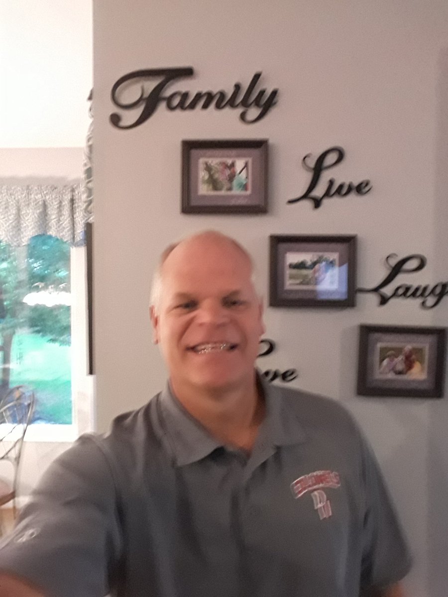 CMO_StuOptServ's tweet image. I am officially joining the Dixie family. I have my first DH Colonel shirt to prove it. Looking forward to meeting new friends and joining in the journey of #greatness #passionforstudents #growth @DxBenton @TheKCSD