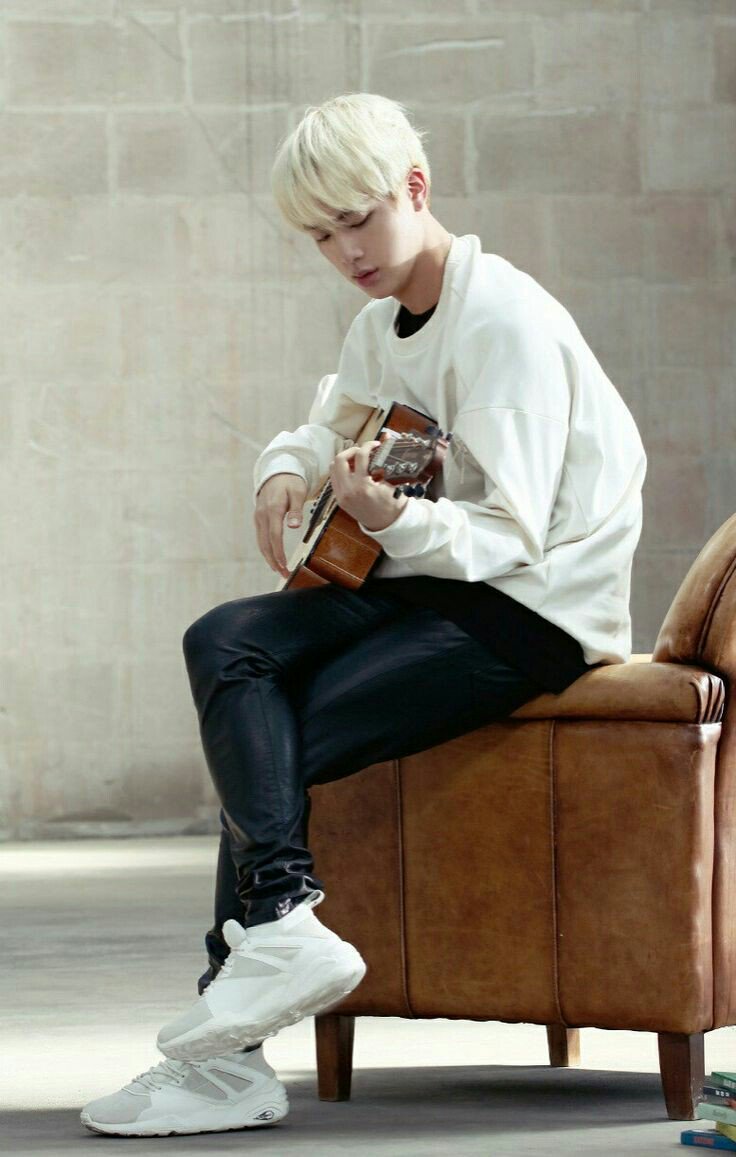 Pics_Bts_twt's tweet photo. #JIN https://t.co/leCGHgygQH