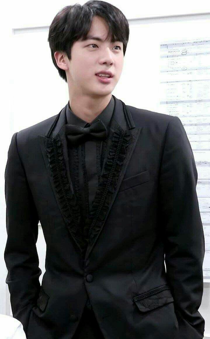 Pics_Bts_twt's tweet photo. #JIN https://t.co/leCGHgygQH