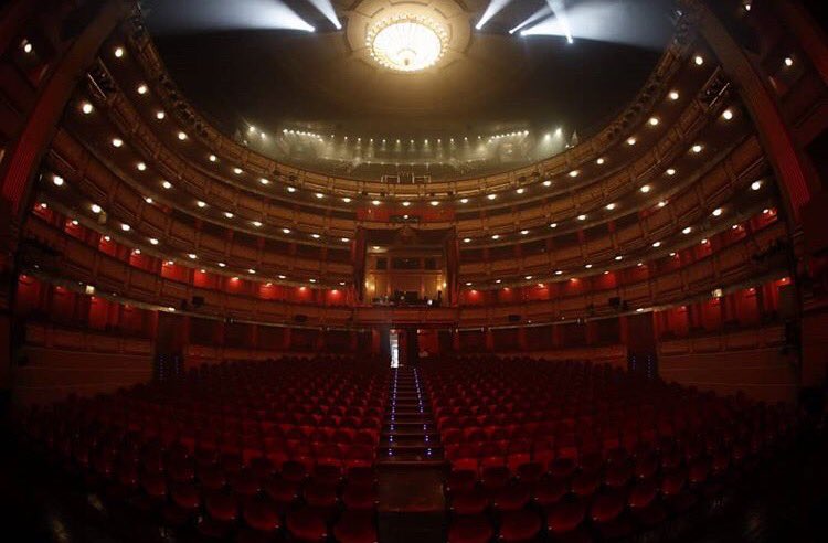 Que precioso es el Teatro Real de Madrid, fue un placer tocar allí anoche!!! I'm happy #teatrorealmadrid