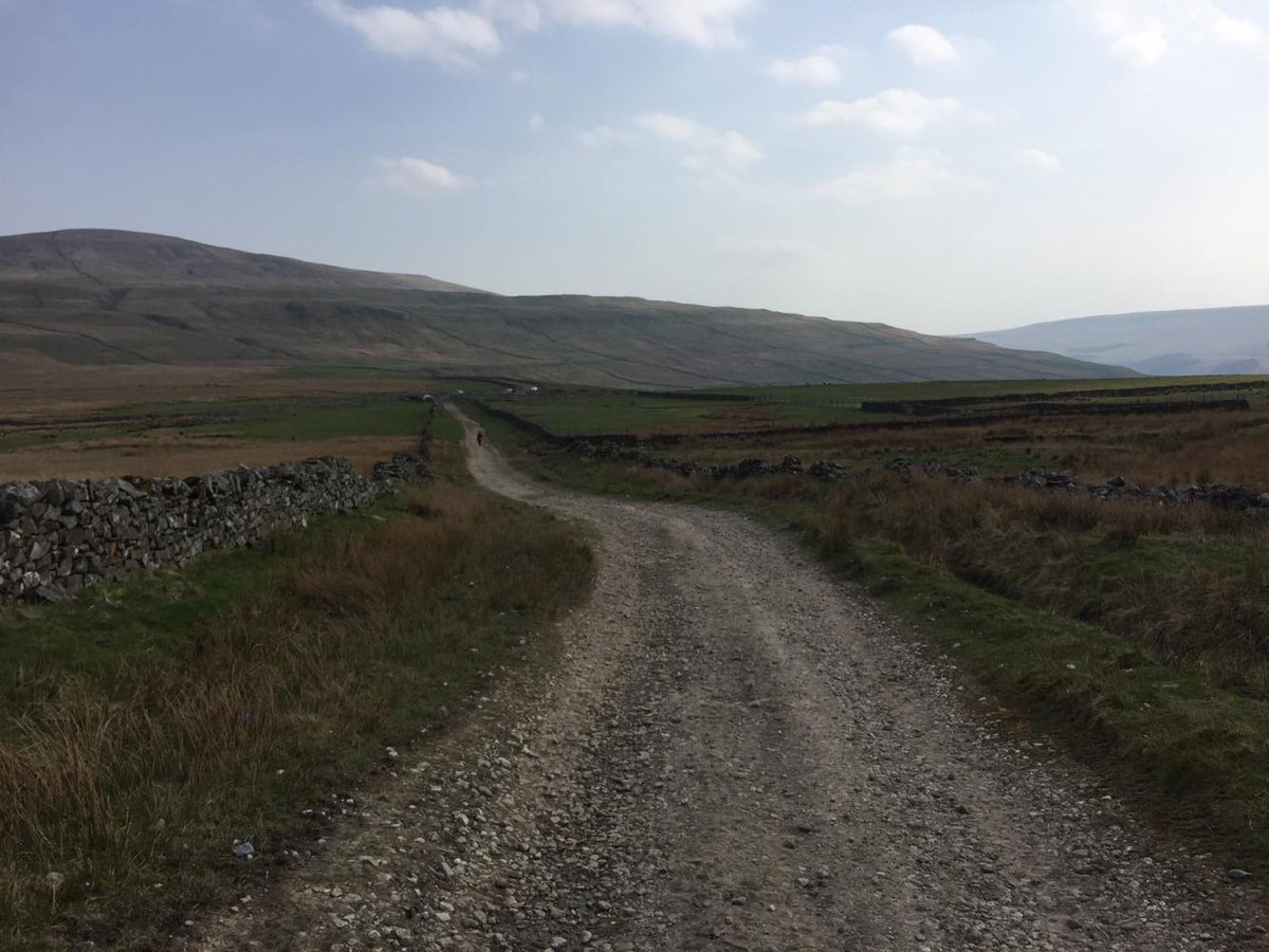 CrimsonBearLTD's tweet photo. Ey up, happy Yorkshire Day! 😊
And what a pleasure it is to live in God’s Own County. I love this beautiful place.   #YorkshireDay https://t.co/w24AJE3VNX
