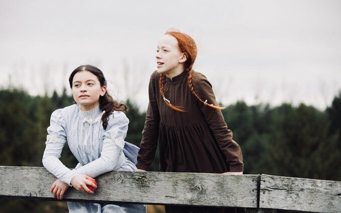avesophie's tweet photo. #WakeUpAndWatchAnnE

напоминаю, что “энн” — историческая + coming of age драма по книге люси монтгомери, с феменизмом, нормальной репрезентацией лгбт, темой развития личности, преодолением детских травм и буллинга и очень харизматичными детками в касте https://t.co/qRJHpjd5Xx