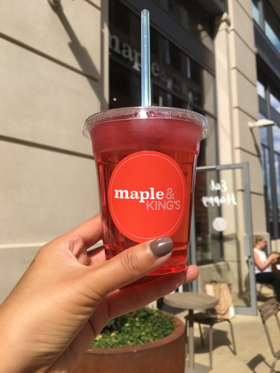 Poojipants's tweet photo. How refreshing in the warm weather. A lush iced tea @mymapleandco  

#keepcool #mapleandkings https://t.co/yYOb7nqwa9