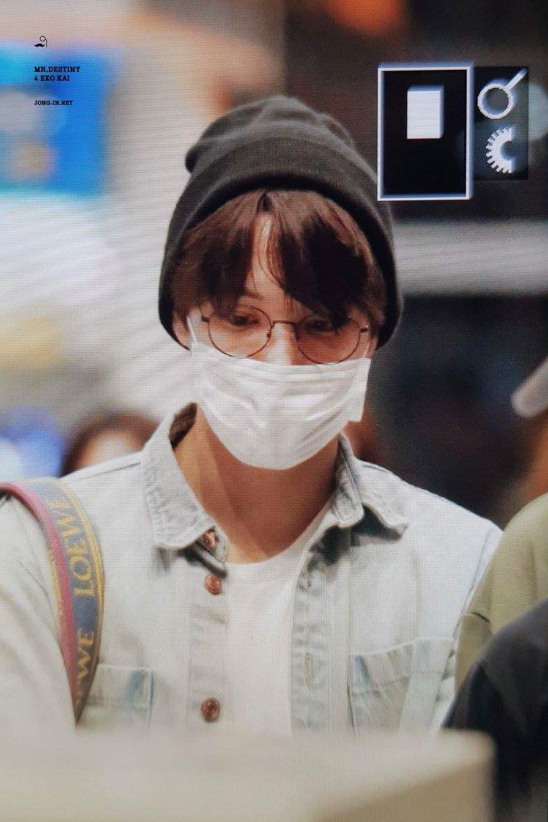 KimKaiFrance's tweet photo. [#PEVIEW] 08.07.2018 | #Kai à l'aéroport international de Kuala Lumpur en direction de la Corée

© Sur les photos https://t.co/FRW6U1Q8DH
