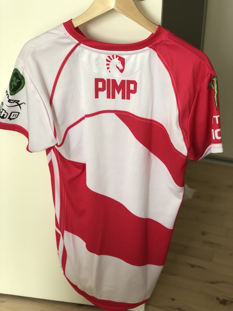 PimpWinneche's tweet photo. Win this TL pink jersey, worn but washed at multiple tournaments! 

1. Like this tweet
2. RT this tweet
3. Follow me on https://t.co/dTwNNhh4qJ

Winner will be drawn Sunday! 🤜🤛 https://t.co/HZkxgwFAaA