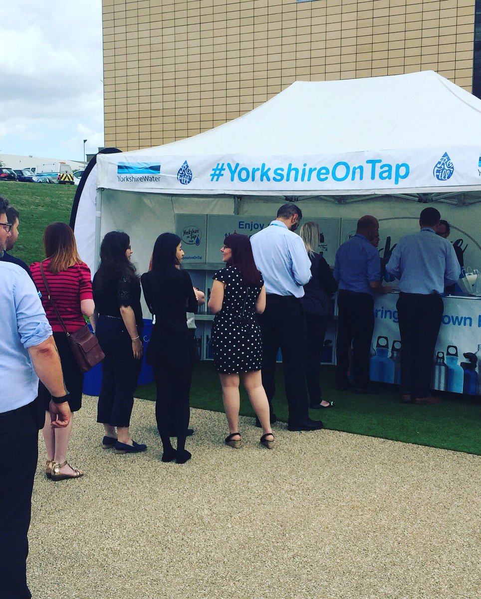 YorkshireWater's tweet image. Today we’re giving all our colleagues reusable bottles so that we can cut down on #plasticwaste across the business! We’ve got the water bar set up and are giving info on how to sign up businesses to the @refill scheme #refill #refillyorkshire #yorkshireontap #yorkshireday