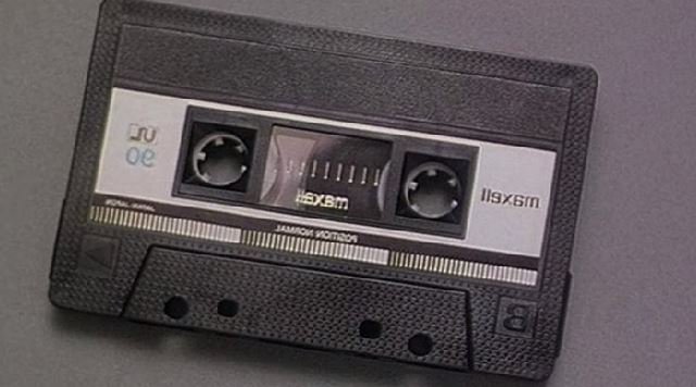 Do you still buy casettes? Sales of them rose by 90% in the first half of this year, so we're talking to the UK manager of <a href="/cassetteday/">CASSETTE STORE DAY</a>