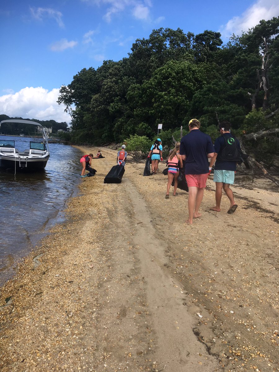 SaveBarnegatBay's tweet photo. At @MRyachtclub, there were 20 junior sailors and 6 instructors working hard cleaning up garbage from the shores of Treasure Island! (They all know that the real treasure is a clean bay!!) #SBB#MarshMadness #BayCleanup #MRYC https://t.co/oyM8D7PnC7